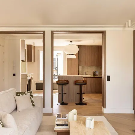 Апартаменты Luxury - Eiffel Tower View - 3bd-8p - Grenelle *